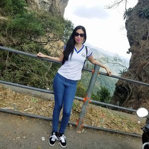 Meet your Posher, Fatima